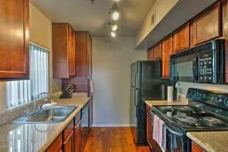 Photo #6: 6142142 Listing