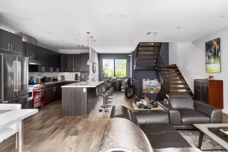 Photo #2: 6142306 Listing 