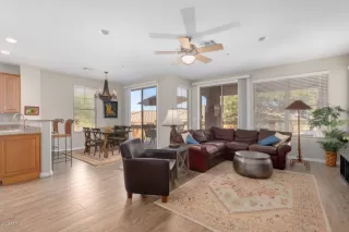 Photo #2: 6142338 Listing 