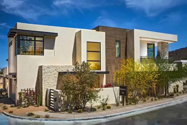 MLS: 6142678 Condo For Sale