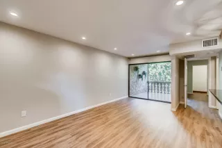 Photo #2: 6143191 Listing