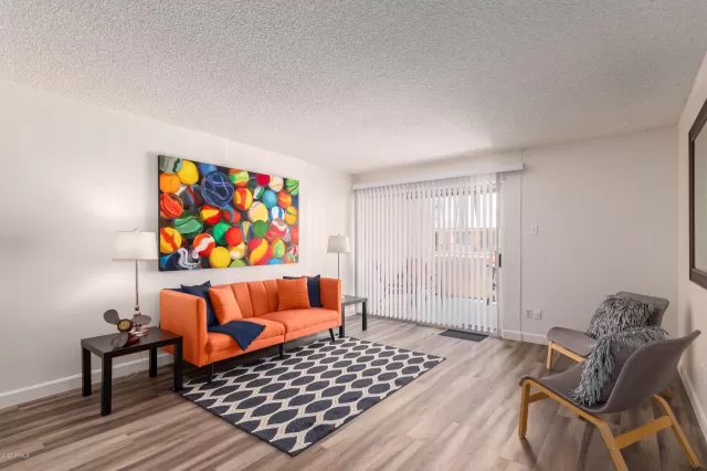 MLS: 6143562 Condo For Sale