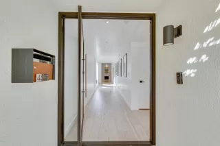 Photo #3: 6143772 Listing