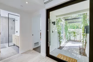 Photo #4: 6143772 Listing