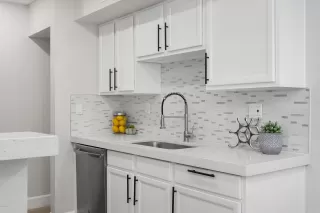 Photo #2: 6143803 Listing