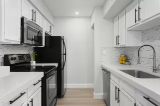 Photo #3: 6143803 Listing