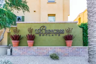 Photo #1: 6143832 Listing