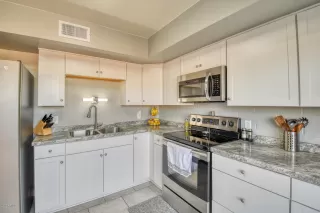 Photo #2: 6143903 Listing