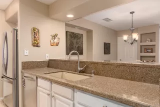 Photo #4: 6143984 Listing