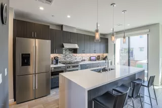 Photo #1: 6143995 Listing