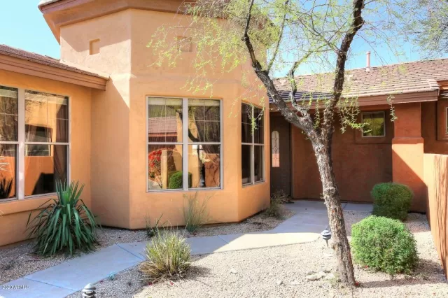 MLS: 6144217 Condo For Sale