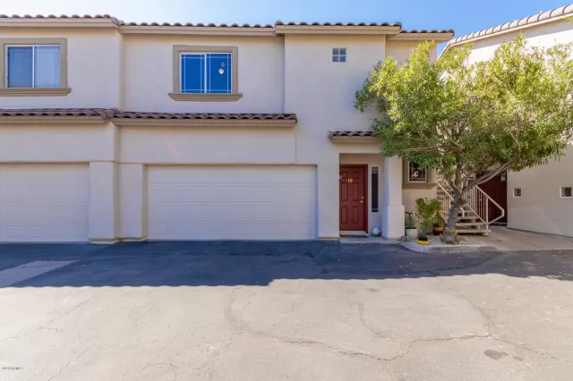 MLS: 6144268 Condo For Sale