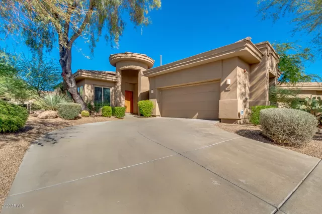 MLS: 6144440 Condo For Sale