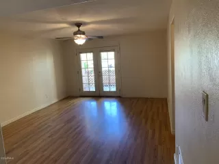 Photo #3: 6145105 Listing