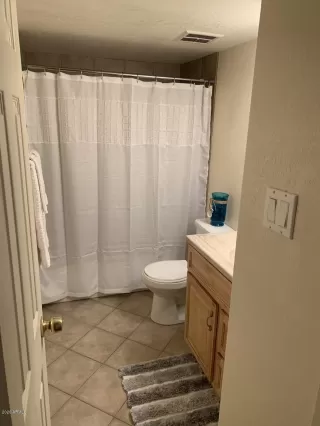 Photo #5: 6145105 Listing