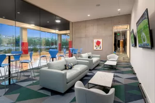 Photo #6: 6145418 Listing