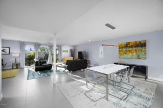 Photo #2: 6145433 Listing