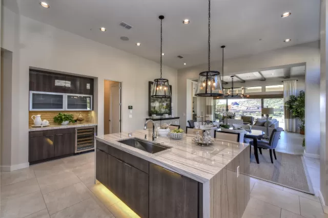 MLS: 6145526 Condo For Sale