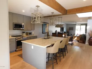 Photo #1: 6145640 Listing 