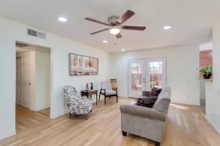 Photo #6: 6146103 Listing