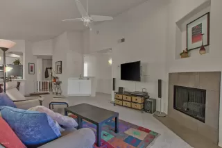 Photo #6: 6146677 Listing