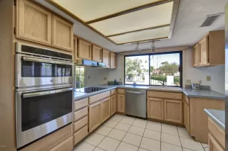Photo #5: 6146973 Listing