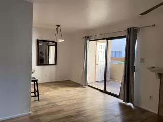 Photo #4: 6147066 Listing