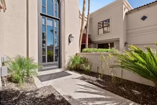 Photo #6: 6147102 Listing