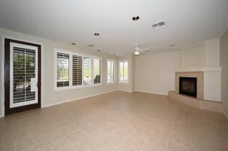 Photo #3: 6147520 Listing