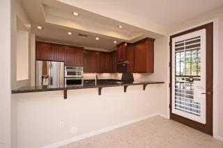 Photo #6: 6147520 Listing