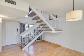 Photo #2: 6147567 Listing