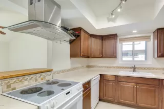 Photo #5: 6147567 Listing