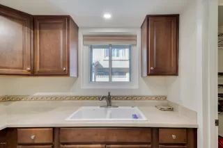 Photo #6: 6147567 Listing