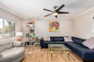 Photo #4: 6147673 Listing