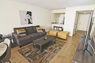 Photo #6: 6147796 Listing