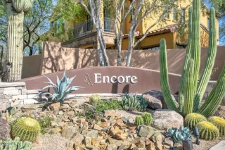 Photo #6: 6147900 Listing