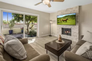 Photo #4: 6147972 Listing