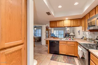 Photo #3: 6147994 Listing