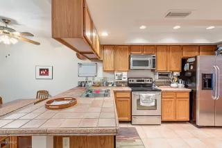 Photo #4: 6147994 Listing