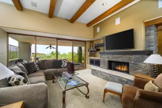 Photo #2: 6148018 Listing