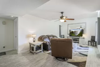 Photo #2: 6148058 Listing 