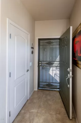 Photo #5: 6148299 Listing