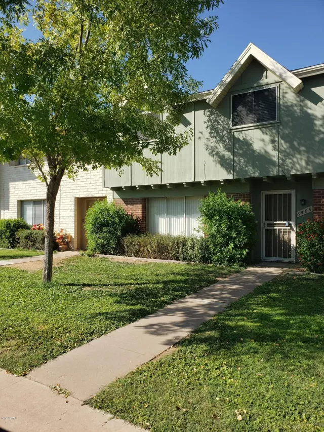 MLS: 6148332 Condo For Sale