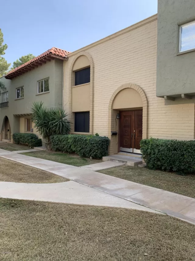MLS: 6148401 Condo For Sale