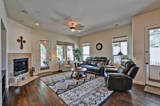 Photo #5: 6148404 Listing