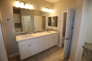 Photo #4: 6148449 Listing 