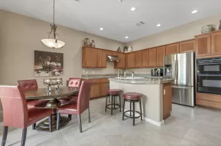 Photo #4: 6148489 Listing