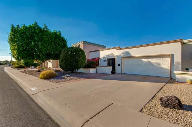 MLS: 6148537 Condo For Sale