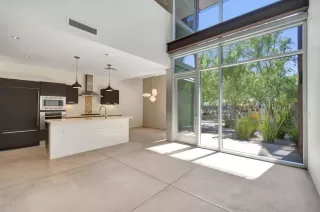 Photo #2: 6148899 Listing 