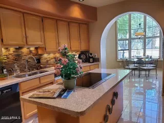 Photo #3: 6148976 Listing